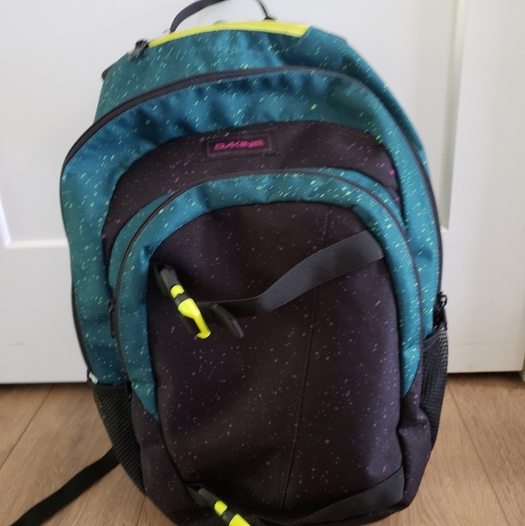 DAKINE BAGPACK - Picture 1 of 2